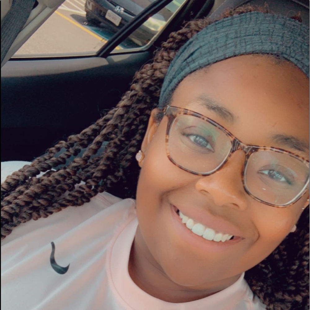 Meet your Posher, Jennifer